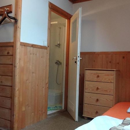 Camping Harenda Pokoje Goscinne I Domki Zakopane Ruang foto